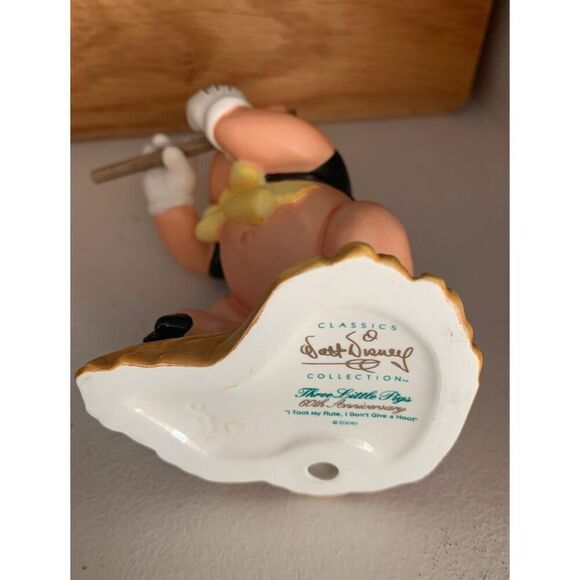 Walt Disney Three Little Pigs - Picture 6 of 10